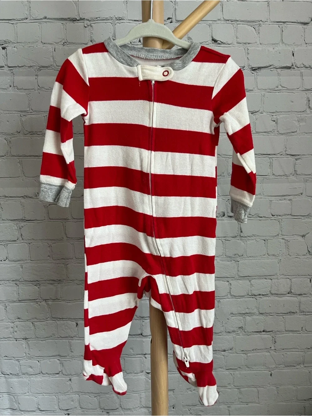 ⭐️⭐️PICK 5 / $20 Carter's Red & White Striped Footed One-Piece